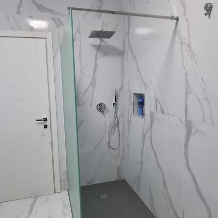 La Casa Di Aron Apartment