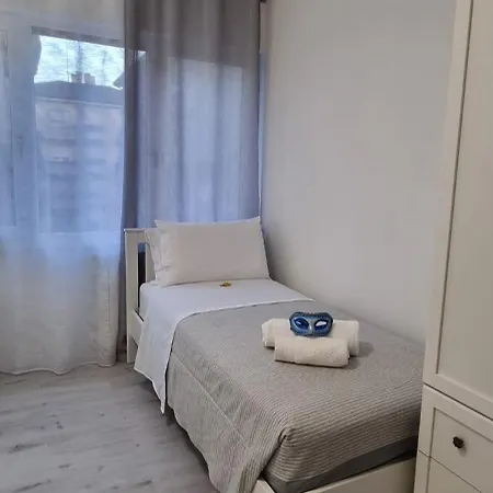 La Casa Di Aron Apartman *